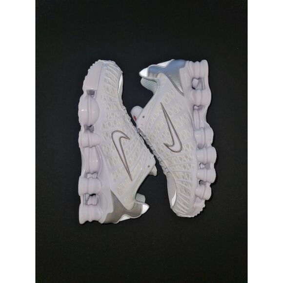 Nike Shox TL. White/Metallic Silver. SIZE 10.5 AV3595-100 main image 9
